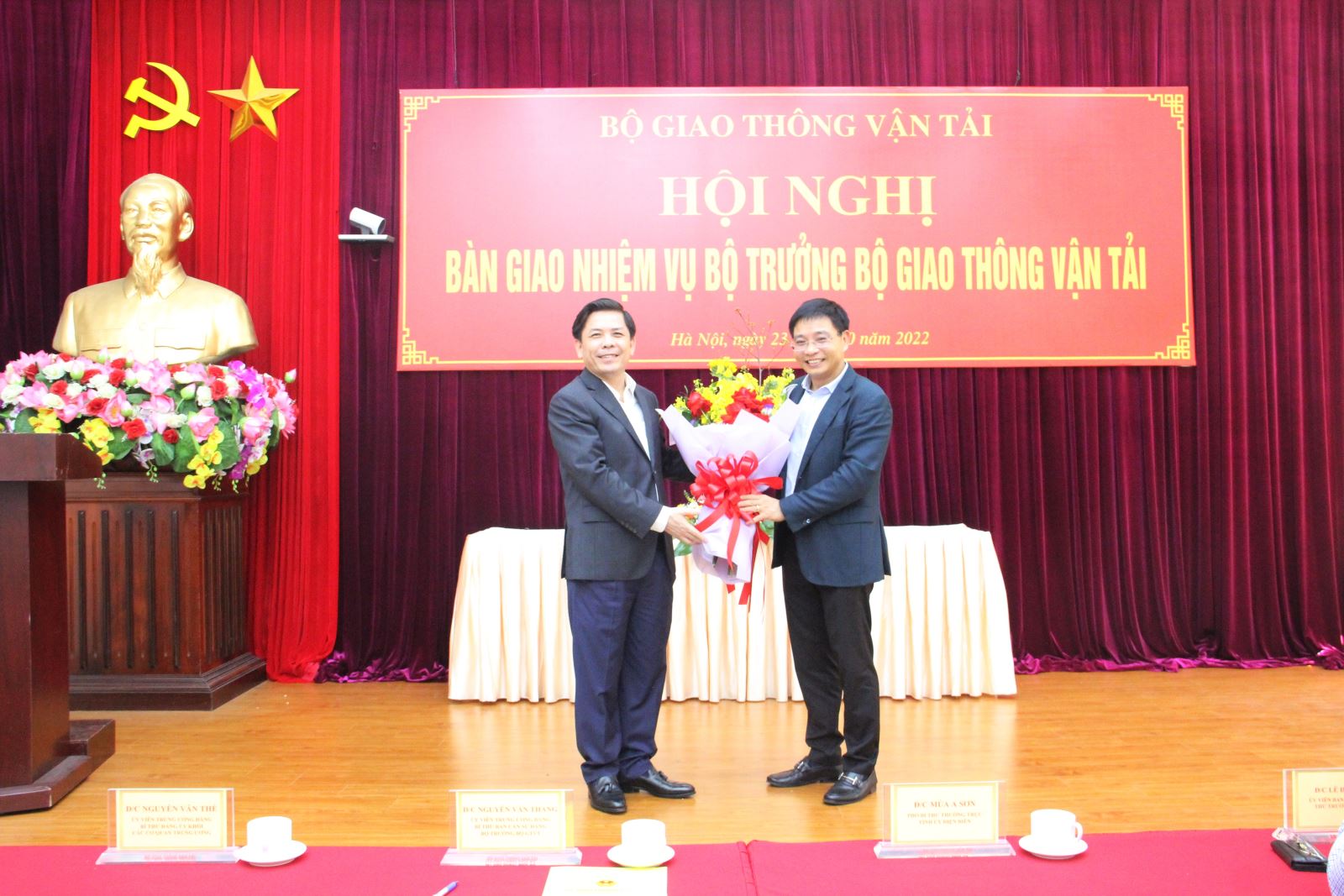 Tân Bộ trưởng Nguyễn Văn Thắng chính thức nhận nhiệm vụ tại Bộ Giao thông vận tải