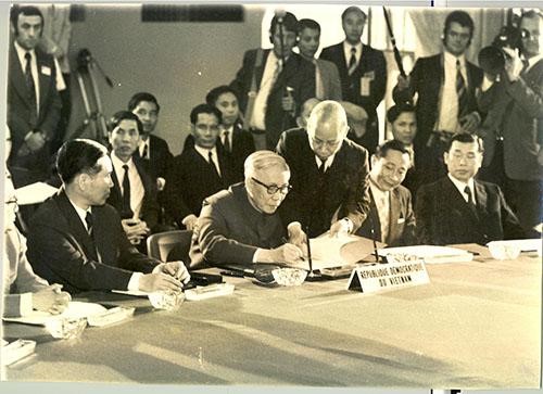 Tuyên truyền kỷ niệm 50 năm Ngày ký Hiệp định Paris