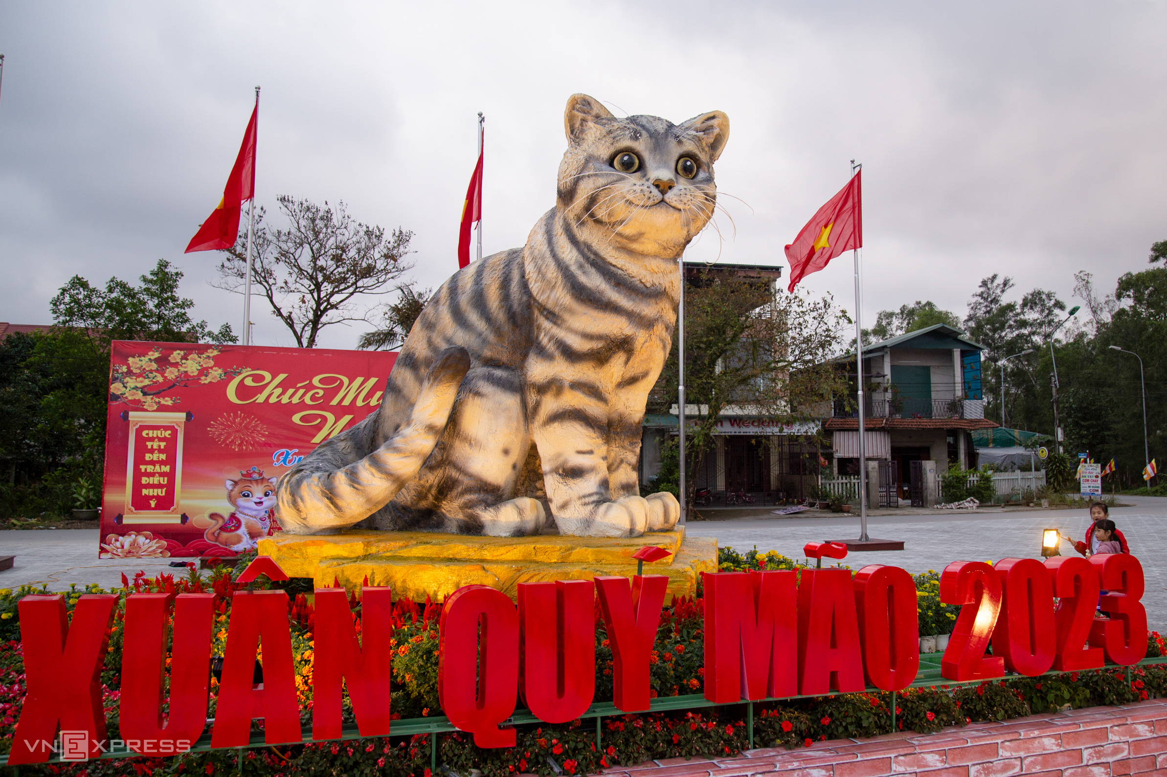 Linh vật mèo trên khắp đất nước Việt Nam dịp Xuân Quý Mão